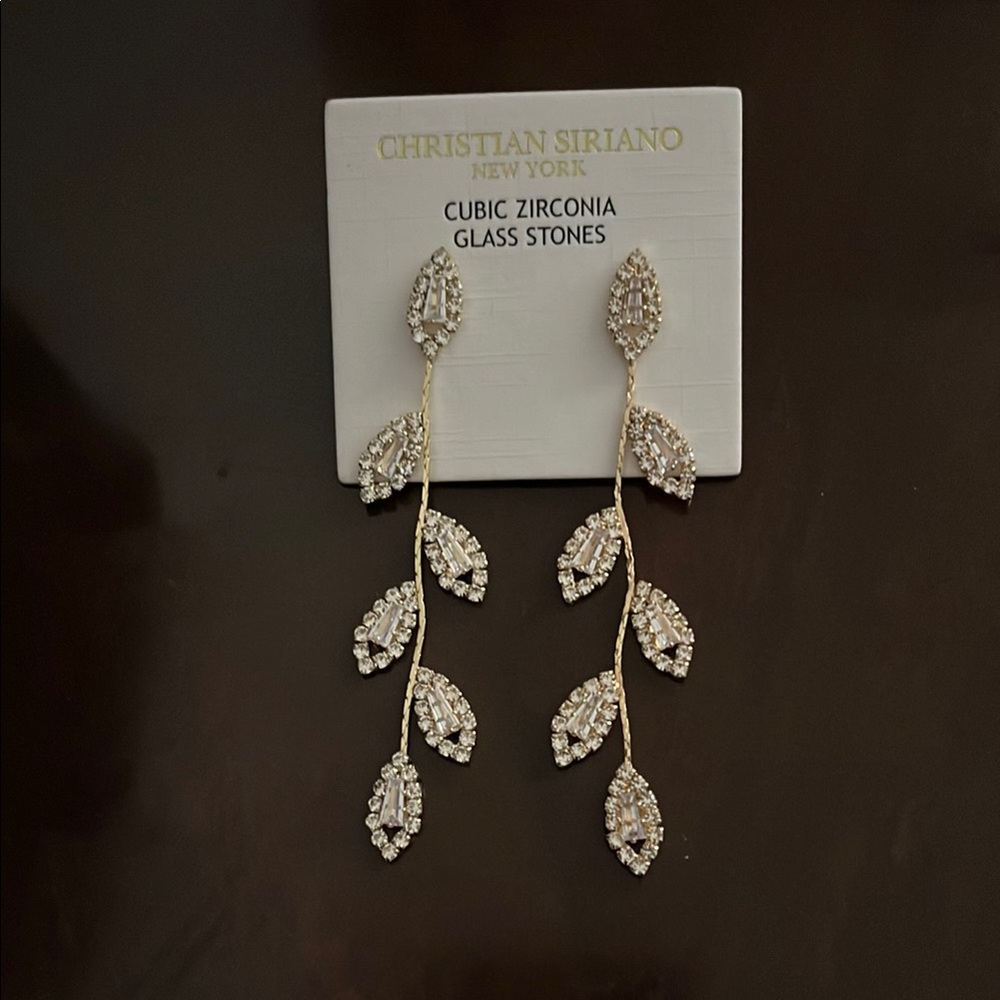 🆕 Christian Siriano Cubic Zirconia Leaf Earrings - Picture 2 of 6